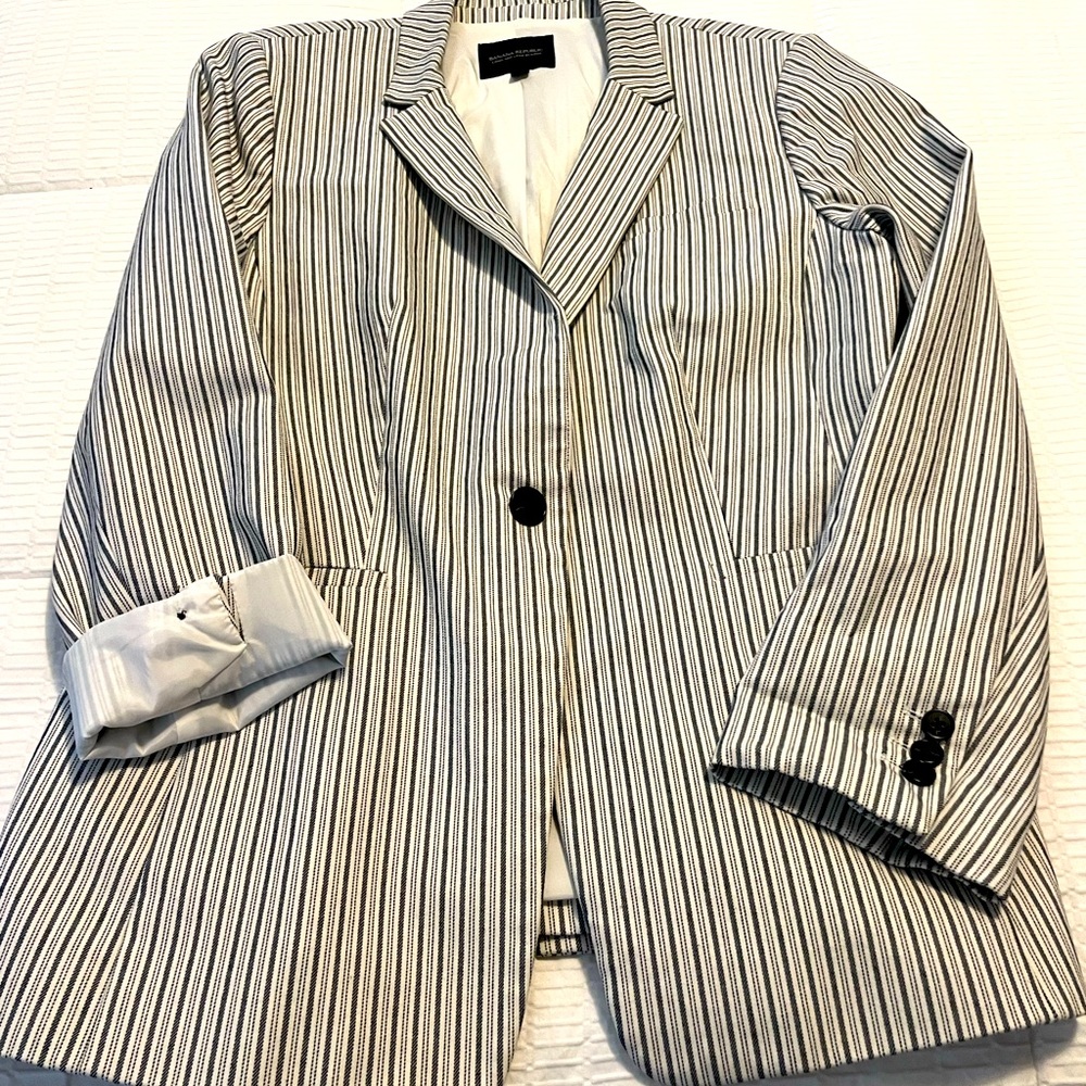Banana Republic Black and White Pinstripe Blazer